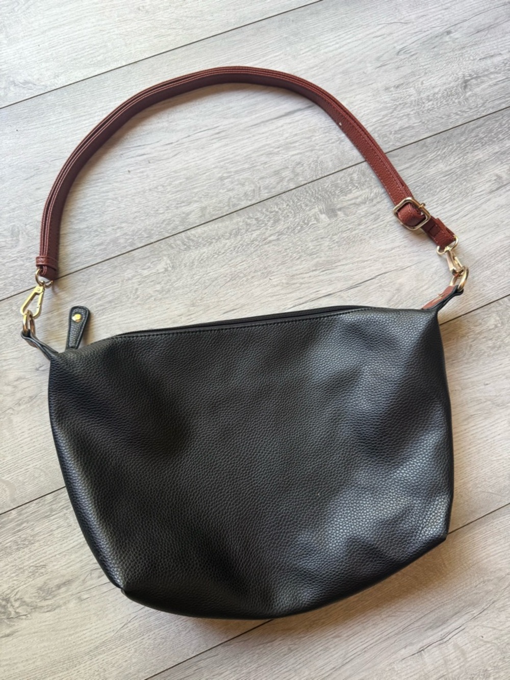 Classic Black Leather Shoulder Bag with Brown detachable Strap